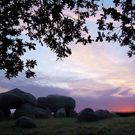 Bed and Breakfast The Barnyard Balinge Экстерьер фото